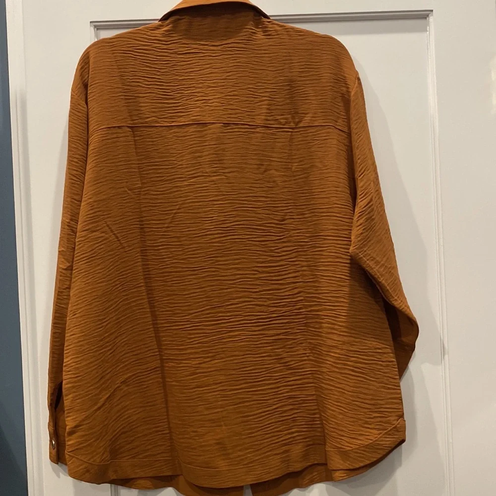 NWT ANDREE BY UNIT Rust Button-Up Shirt size small - Picture 6 of 6